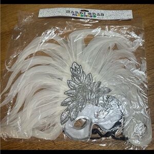 White and Silver Feathered Masquerade Mask